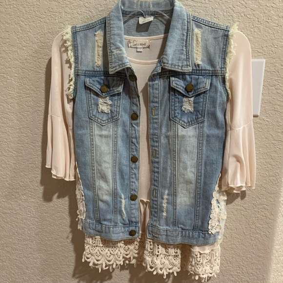 Off white cotton 3/4 sleeves w/ lace embellishment - Picture 6 of 9